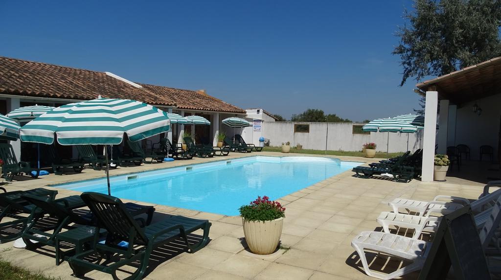 Auberge De La Fadaise Сент-Марі-де-ла-Мер Екстер'єр фото